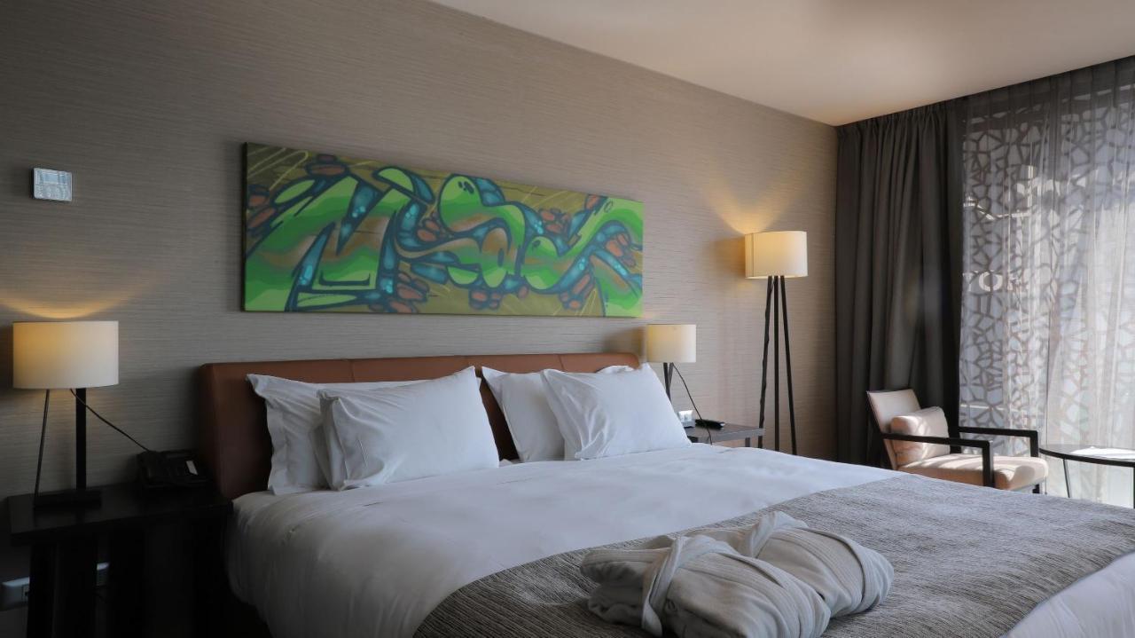Single Room,1465768310:JPEG